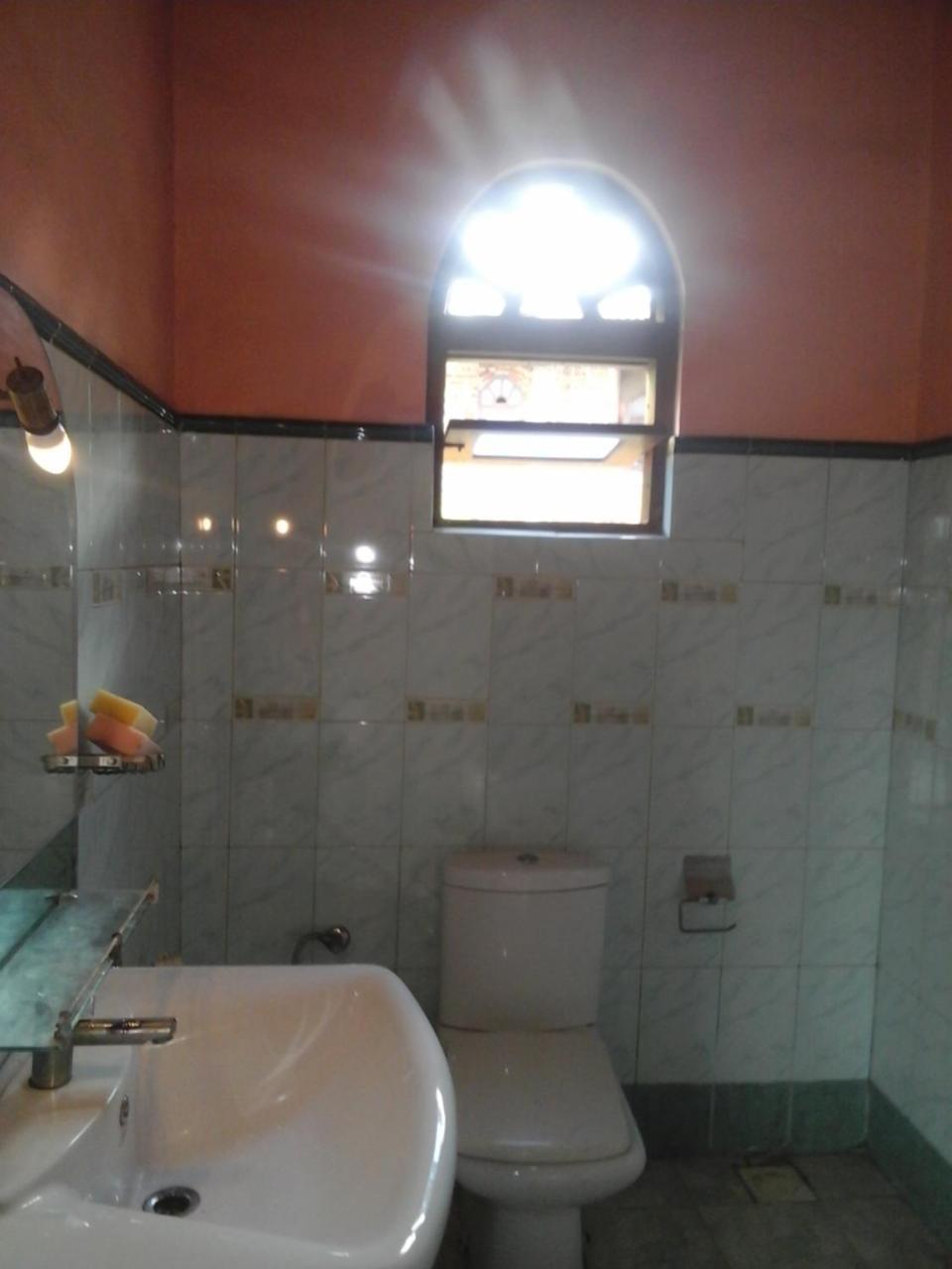 Appartement Colombo 20 Minutes By Train à Wattala Extérieur photo